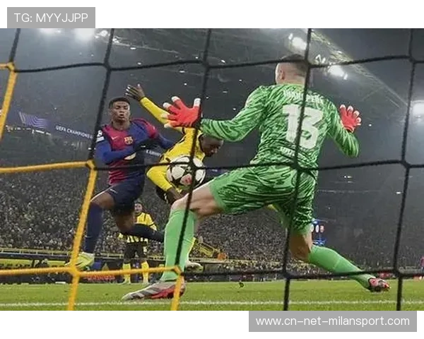 巴萨后卫3分钟梅开二度，欧冠逆转逼近前八