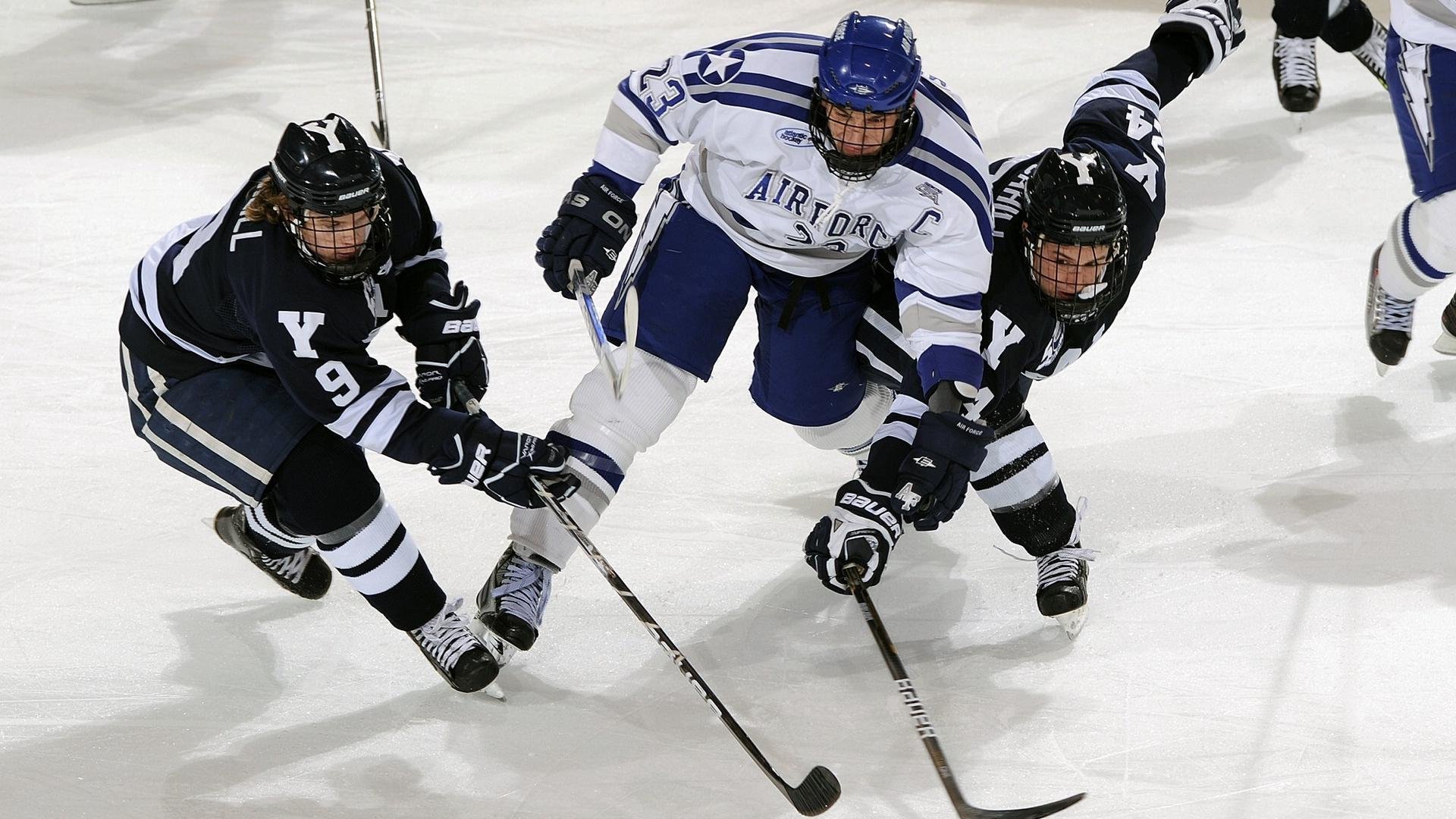 运动+乐器双技能挑战赛 一边骑行一边简单打击节奏